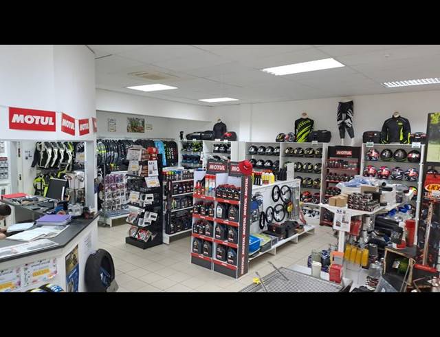 BUSINESS PROPERTY TO RENT IN NEWTON PARK